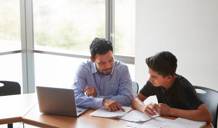 Should I Enrol In A Group Tuition Or Hire A Private Tutor?